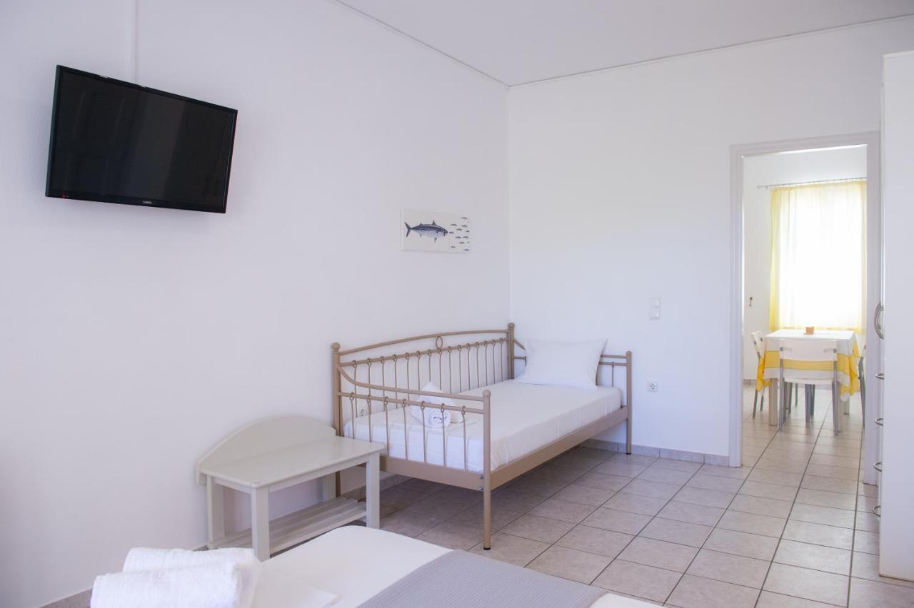 Morpheas Pension Rooms & Apartments Kamares  Bagian luar foto