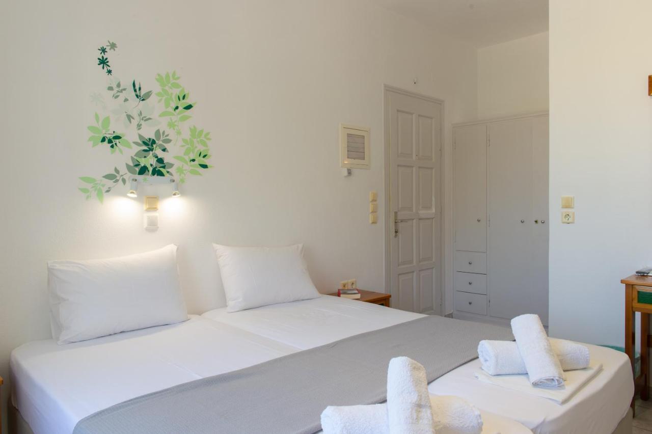 Morpheas Pension Rooms & Apartments Kamares  Bagian luar foto