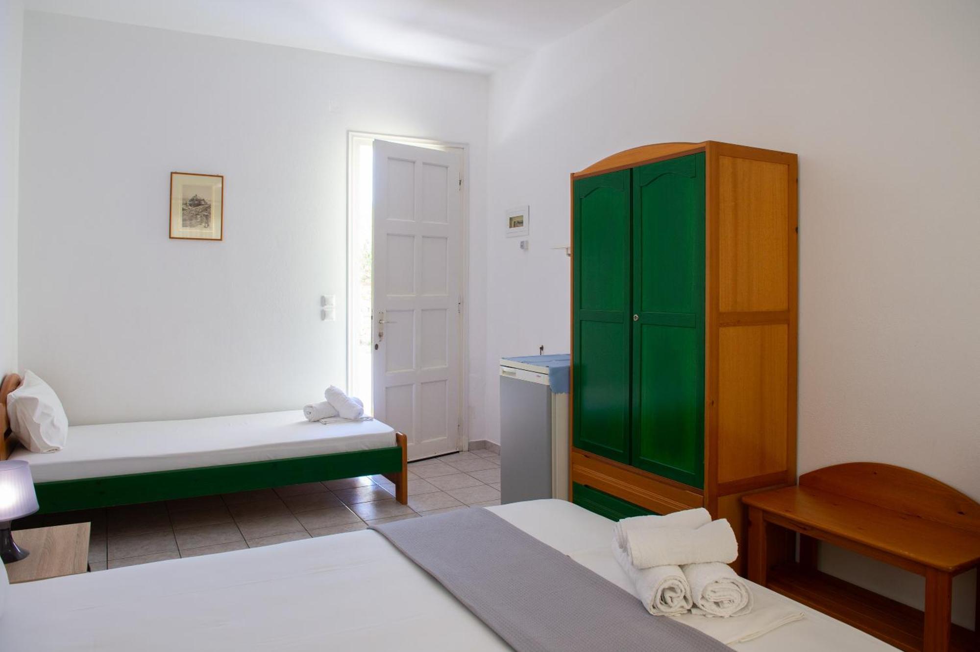 Morpheas Pension Rooms & Apartments Kamares  Ruang foto