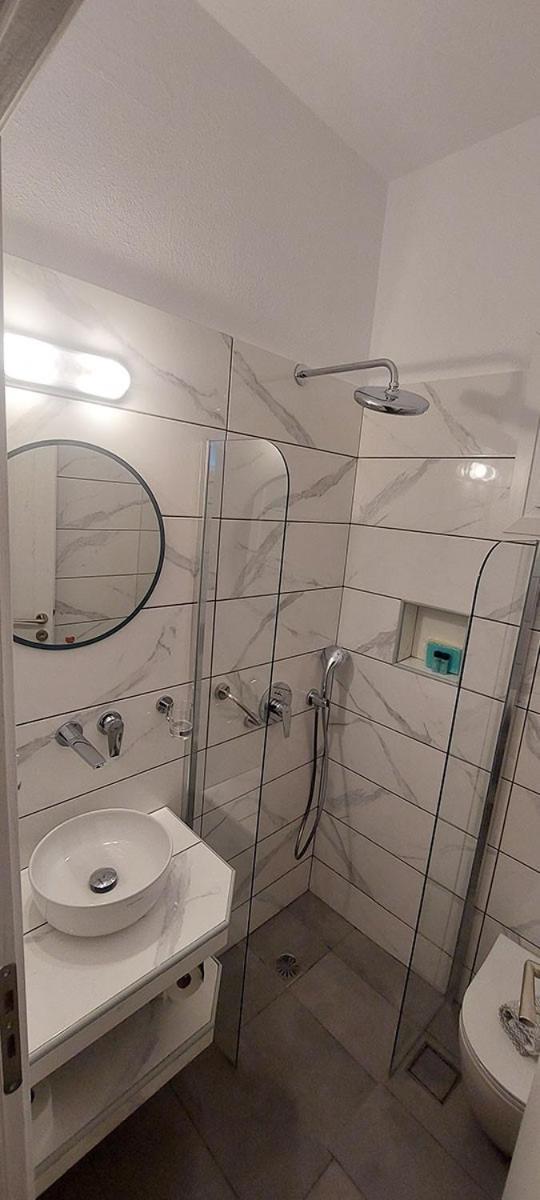 Morpheas Pension Rooms & Apartments Kamares  Bagian luar foto