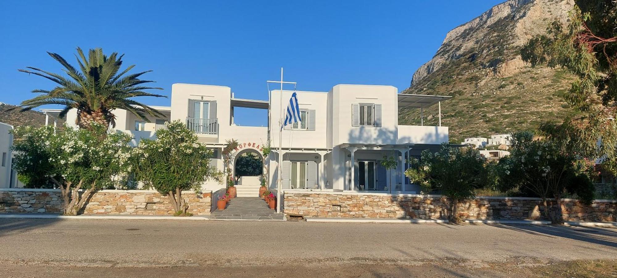 Morpheas Pension Rooms & Apartments Kamares  Bagian luar foto